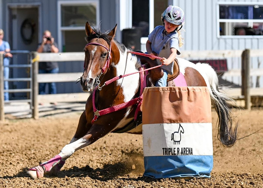Layka Eliza Barrel Racing